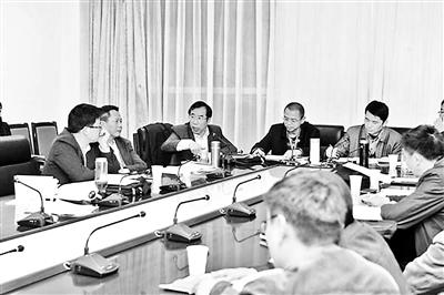 中國將建制度動(dòng)態(tài)“監(jiān)控”外逃官員 24小時(shí)內(nèi)報(bào)告 中國將建制度動(dòng)態(tài)“監(jiān)控”外逃官員 24小時(shí)內(nèi)報(bào)告