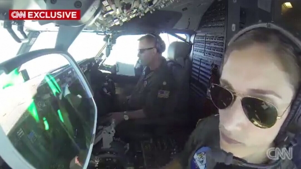 ���ɲ�C�wԽ�Ϻ��u���Ͽ� �oҕ�з�8�ξ���(�D)