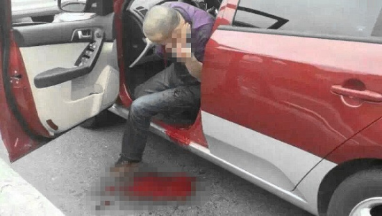 上海浦東機(jī)場一的哥頸部被刺身亡嫌疑人系同行