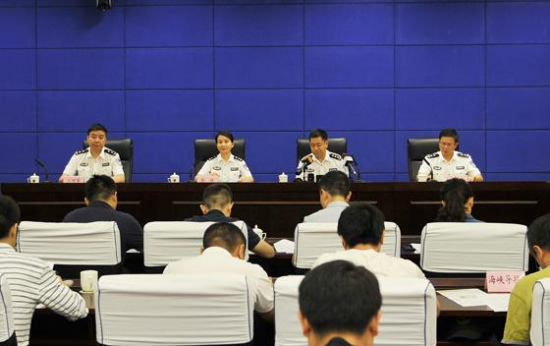 公安部:7月6日起試點簽發(fā)2015版電子臺胞證