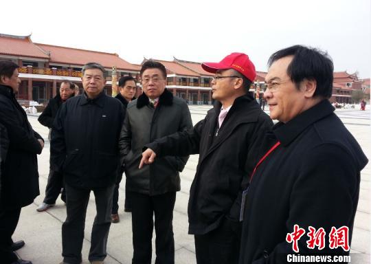 全國臺(tái)企聯(lián)會(huì)長昆山拜媽祖愿更多臺(tái)商來昆興業(yè) 全國臺(tái)企聯(lián)會(huì)長昆山拜媽祖愿更多臺(tái)商來昆興業(yè)