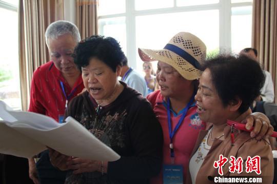 結對社區(qū)臺胞奉化走親“歸家”客人贊傳統(tǒng)美食 結對社區(qū)臺胞奉化走親“歸家”客人贊傳統(tǒng)美食