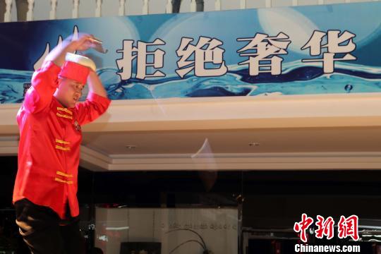 �ڶ���̫ԭ���{�ɰ���ʳ�Ļ���(ji��)7��Ļ(�D)