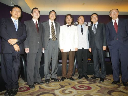 中央日報(bào):兩岸要冷靜務(wù)實(shí)研討“大一中架構(gòu)”