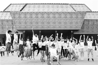 ���{�ɰ���W(xu��)���w�(y��n)���h��֮�á�