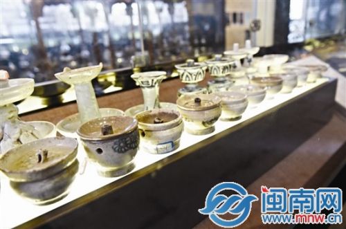 泉州臺商投資區(qū)古油燈收藏展 萬盞油燈見證海絲文化 泉州臺商投資區(qū)古油燈收藏展 萬盞油燈見證海絲文化