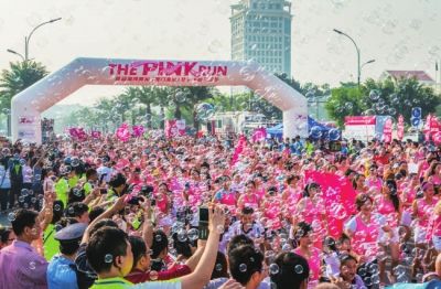 �׌ú��{�ɰ�Ů�Ӱ���R����ِ��