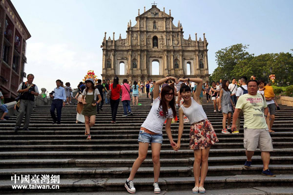 �Ї��˾ӳ������������T��һ