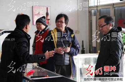 臺(tái)灣《大陸尋奇》欄目走進(jìn)“魔術(shù)之鄉(xiāng)”河南寶豐 臺(tái)灣《大陸尋奇》欄目走進(jìn)“魔術(shù)之鄉(xiāng)”河南寶豐