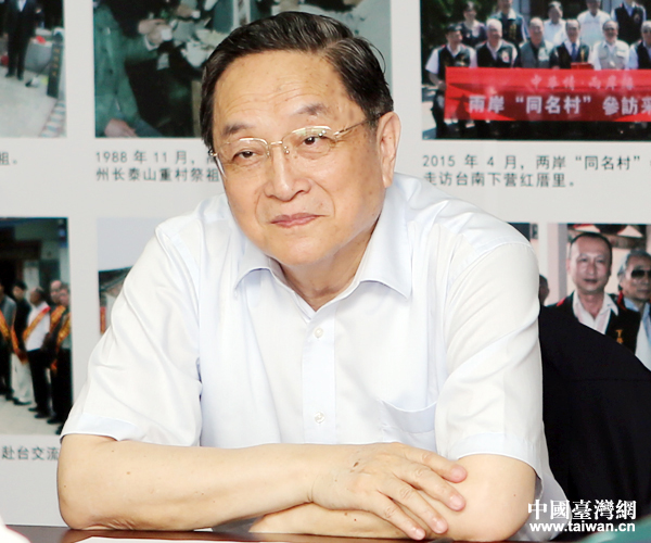 �����ڏB�T�к���^(q��)�ླྀ��Ժǰ���ϯ�ɰ���ͬ���������B�ġ��������