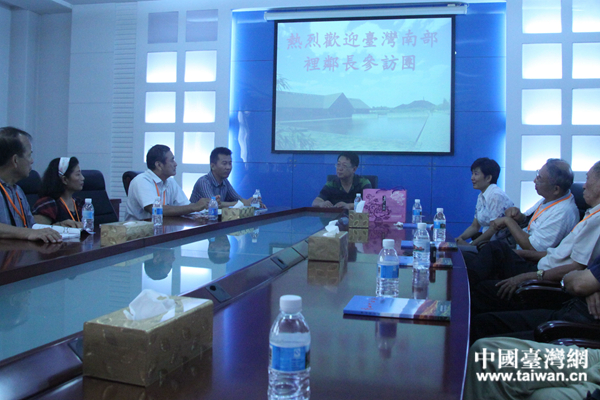 臺(tái)灣中南部縣市鄉(xiāng)里長(zhǎng)走進(jìn)北京海淀社區(qū)參訪(fǎng)交流 臺(tái)灣中南部縣市鄉(xiāng)里長(zhǎng)走進(jìn)北京海淀社區(qū)參訪(fǎng)交流