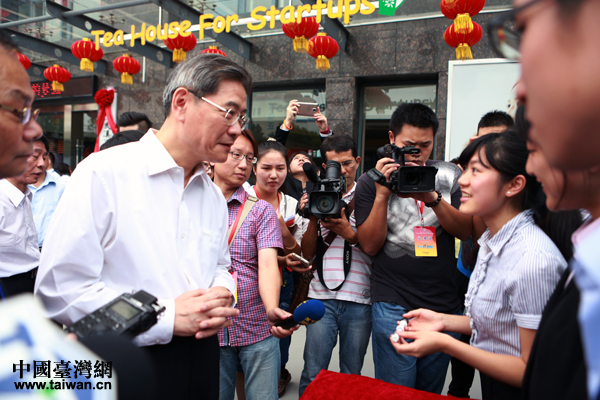 ��־܊��������_(t��i)�����ꄓ(chu��ng)�I(y��)���������c���껥��(d��ng)