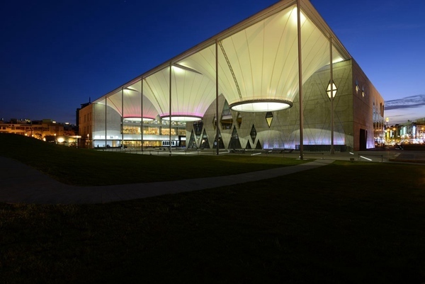 赴臺游:2015年臺灣十大非去不可圖書館 赴臺游:2015年臺灣十大非去不可圖書館