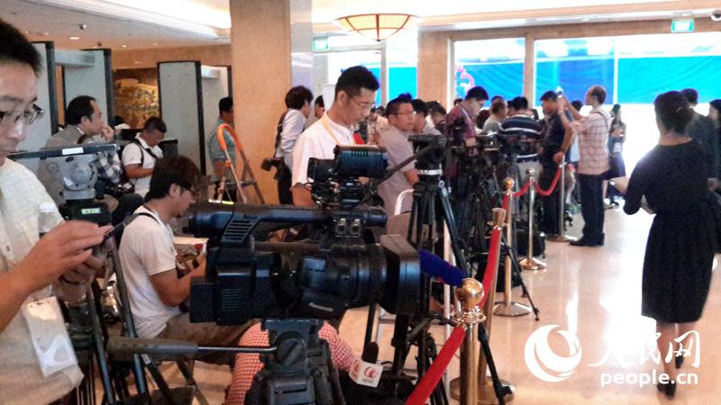 ����(x��)�R��(hu��)����������3�r(sh��)�e�� ӛ�ߜ�(zh��n)�䰲�z���D����3��