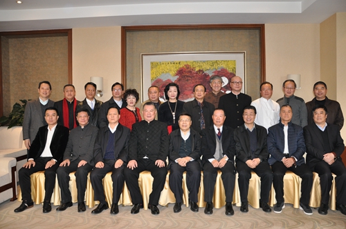 �ɰ��ֵܹ�Ԓ������x׷���ƽ�y(t��ng)һ