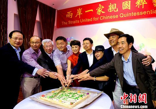 ���ɰ�һ���H����ˇ�g(sh��)�F����Ϥ�����