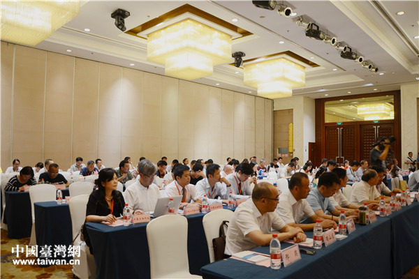 臺灣企業(yè)家談節(jié)能環(huán)保經(jīng)驗:兩岸可優(yōu)勢互補 臺灣企業(yè)家談節(jié)能環(huán)保經(jīng)驗:兩岸可優(yōu)勢互補