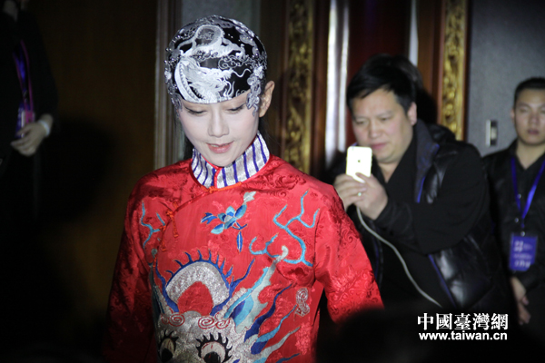 ��ƽ̶ӳ�󡷿���(d��o)�ݗ���Ƽ���������Ї��_���W(w��ng) ���� �z��