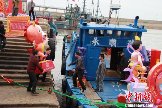 �����Rβ�^(q��)���R���l(xi��ng)�Hٛ�͵�45�M�����ڸ����B���S᪌��_�a�^�b�����\���R�棬�c�R��ʮ��á����Rͬ���[Ԫ���������S�վ� �z