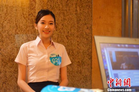 廈航首次入臺招聘空中乘務(wù)員吸引2000余人報名