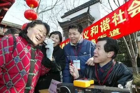 ���_(t��i)�����꿴�ɕ�(hu��)����ԣ�c:�_(t��i)��Ҫ�Ѵ�ꑮ�(d��ng)�Լ��ļң������H����Ո(q��ng)��(qu��n)���ƽ�_(t��i)