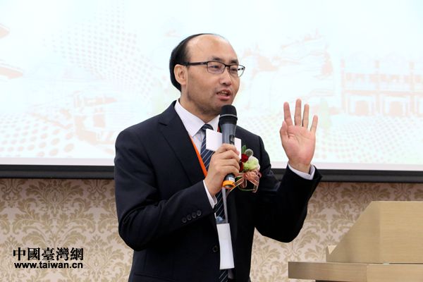 劉俊華:以京臺社區(qū)發(fā)展為依托 關(guān)注城鄉(xiāng)互動共融 劉俊華:以京臺社區(qū)發(fā)展為依托 關(guān)注城鄉(xiāng)互動共融