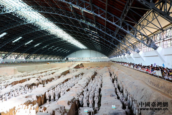 �ɰ��������M�ر��Rٸ�����^ ̽���vʷ�z�E���ܹ�������