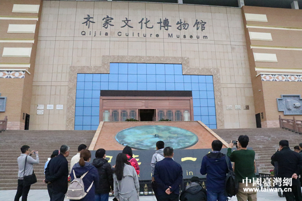 ���{�ɰ�ӛ��(li��n)�ϲ��L�F(tu��n)���M(j��n)�R���Ļ������^