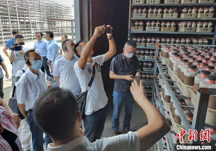 8��27�գ��ڴ��_�̅��^�����_�Y�r�I(y��)��I(y��)�������i �z