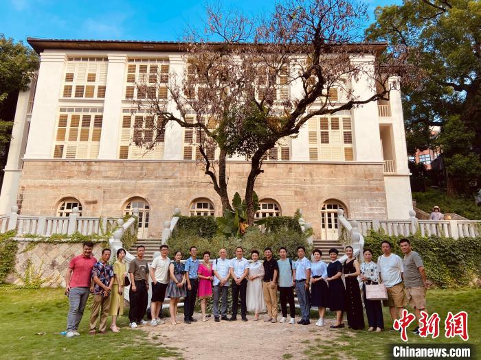 �ɰ���c���ڟ��_(t��i)ɽ�}���P(gu��n)����(w��)˾��ۡǰ��Ӱ��������ʡ��c�ИI(y��)�f(xi��)��(hu��) ���D