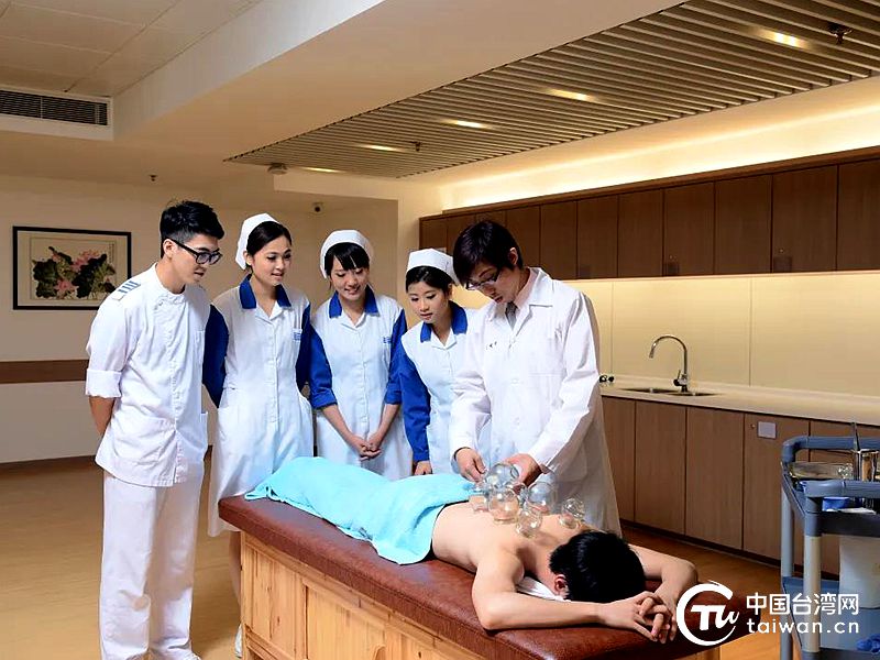 莊曜禎工作中2_副本