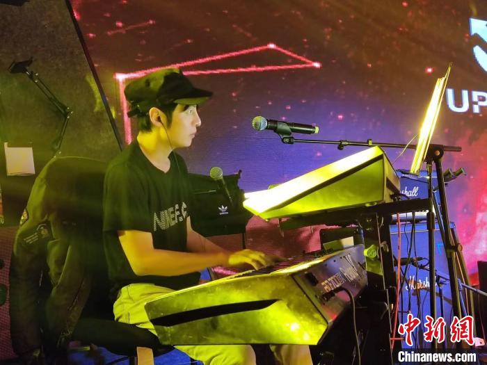 ���Һ����ݳ����������L�߹��D