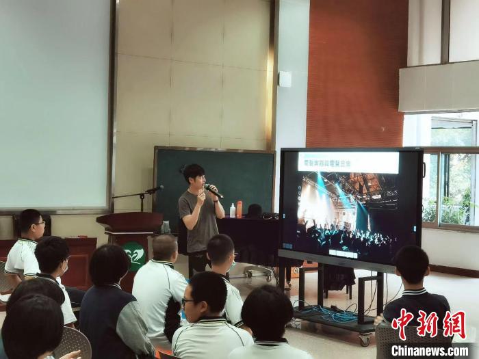 ���Һ��ڸ��ݞ麢�ӂ����n�������L�߹��D