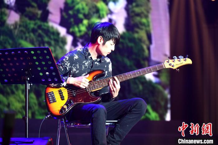 ���Һ��ڸ���ˇ�g(sh��)��(ji��)�}�_(t��i)����������(hu��)���ݳ��������� �z