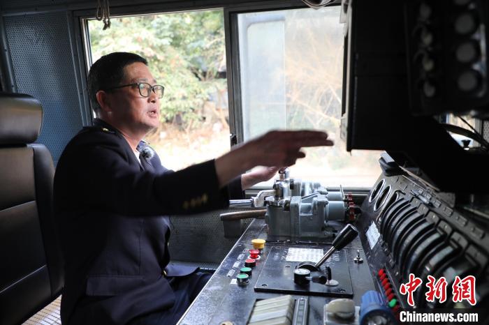 �D���־���_�J(r��n)��(n��i)ȼ�C(j��)܇�x����B(t��i)�����O�ο� �z