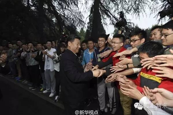 習(xí)近平:年青人要學(xué)好文武藝