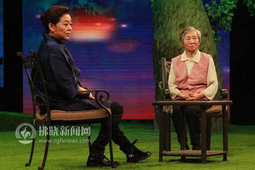 “誠(chéng)信媽媽”李雪英央視《等著我》尋子 “誠(chéng)信媽媽”李雪英央視《等著我》尋子