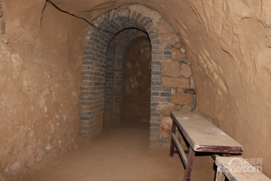 ɽ��4000�׵ص��zַ�جF(xi��n)��(d��ng)�ꡰ�ص���(zh��n)��