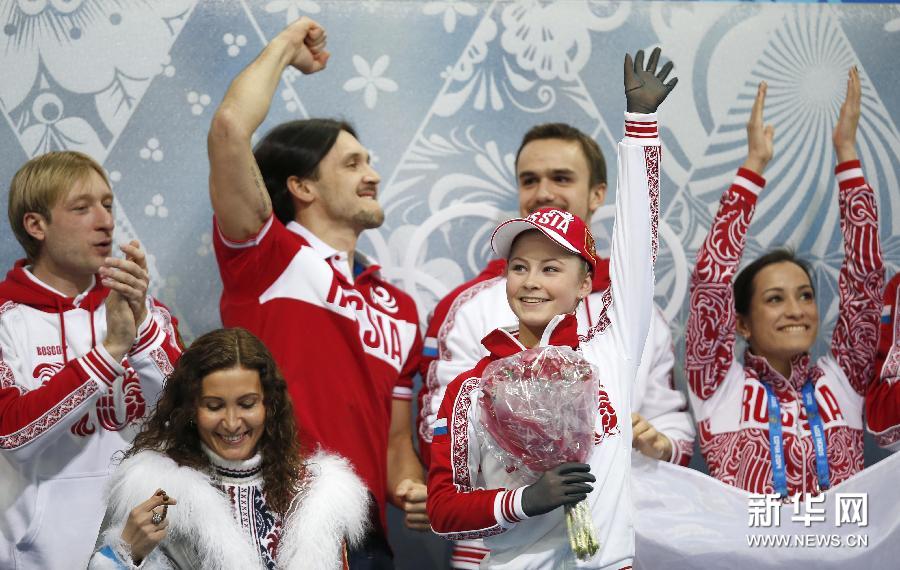 �����W��(hu��)����4�����ӻ��������F(tu��n)�wِŮ�����ɻ������_˹����������Ŀ��I������һ