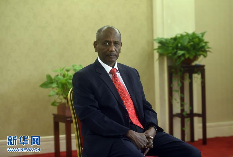 (�D�Ļ���(d��ng))(2)�Ї��l(f��)չ�M(j��n)���r(sh��)������9���⼮�Z�Ԍ������е�ʮ�Ŵ��(b��o)��