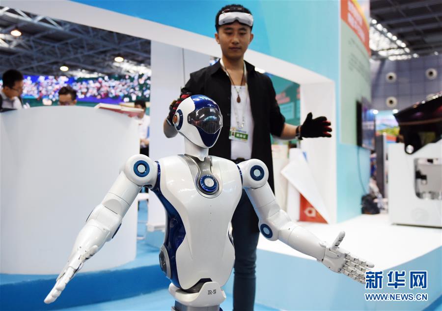 (���Aȫý�^�l��ʮ�Ŵ��؄e������D�Ļ���)(6)���F(xi��n)���A���傥���(f��)�d���Є�ָ�ϡ������h��ʮ�Ŵ���(x��)��ƽ�r���Ї���ɫ������x˼��