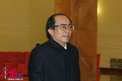 �F�����L(zh��ng)��־܊��(j��ng)�^(gu��)������(hu��)�ñ��T(m��n)һЦ���^(gu��)