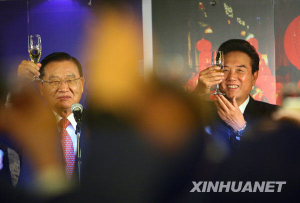 11��4�����ں����xʽ��������e�еľƕ���������ֺͽ��������e�Ʊ�����(d��ng)�������f(xi��)�����L����ֺͺ����������L���������_����ͬ�����ˡ����{�ɰ����\(y��n)�f(xi��)�h�������{�ɰ����\(y��n)�f(xi��)�h�������{�ɰ��]���f(xi��)�h���͡����{�ɰ�ʳƷ��ȫ�f(xi��)�h���� ���A��ӛ���ϏV���z