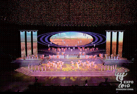 懸浮編鐘亮相《多元·融合》 黃豆豆領舞