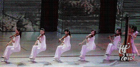 懸浮編鐘亮相《多元·融合》 黃豆豆領舞