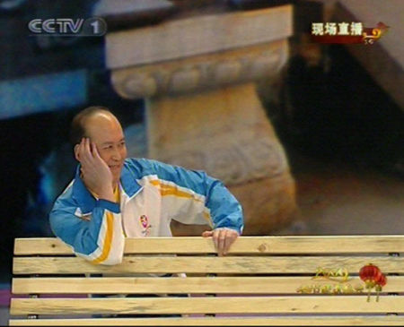 �c���鿴��һ��